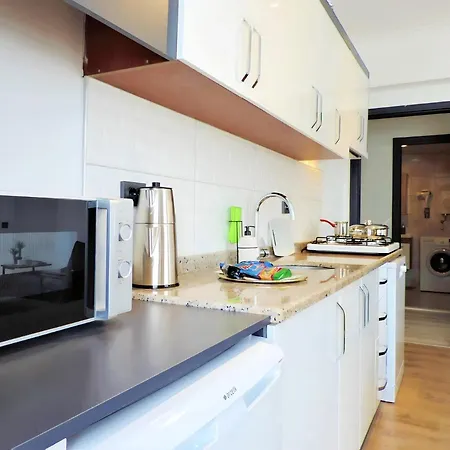 Modern Flat With Sea View 10 Min To Lara Beach アパート